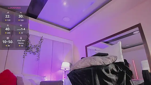 dayanne07 online show from February 25, 2026, 5:06 am