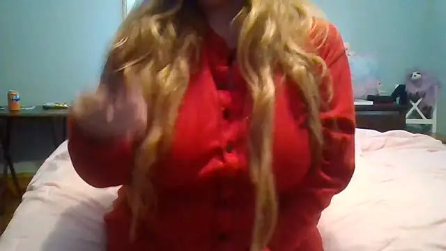 Snapshot of messyclumsyprincess chatting on February 12, 2025, 4:11 pm messyclumsyprincess online show from February 12, 2025, 4:11 pm