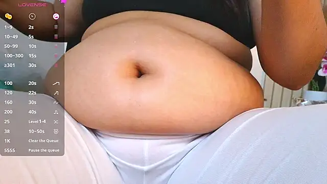 Snapshot of virtual_charm chatting on March 12, 2026, 2:01 pm virtual charm online show from March 12, 2026, 2:01 pm