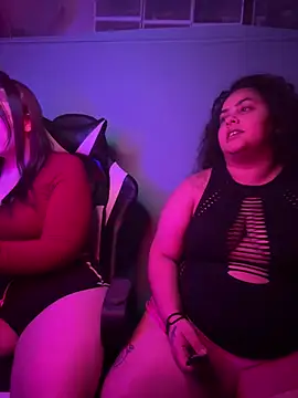 Snapshot of DatBishYouMiss chatting on February 1, 2025, 6:21 am DatBishYouMiss online show from February 1, 2025, 6:21 am