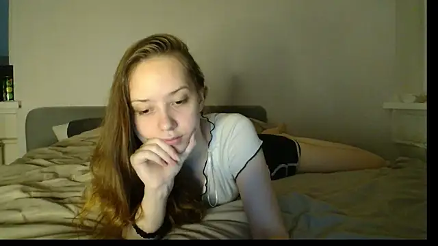 Snapshot of Irma-Bennet chatting on March 1, 2026, 4:42 pm Irma-Bennet online show from March 1, 2026, 4:42 pm