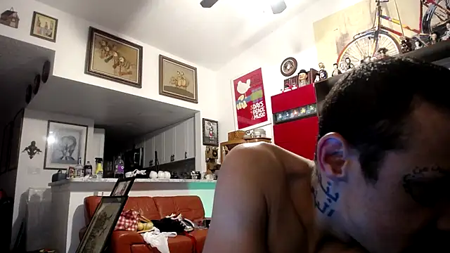 Snapshot of Amirkhai chatting on October 23, 2025, 11:20 am Amirkhai online show from October 23, 2025, 11:20 am