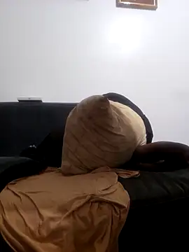 Snapshot of Amirkhai chatting on March 5, 2026, 12:01 pm Amirkhai online show from March 5, 2026, 12:01 pm