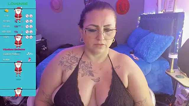 Snapshot of Ivonnee__ chatting on December 13, 2024, 9:13 am Ivonnee online show from December 13, 2024, 9:13 am