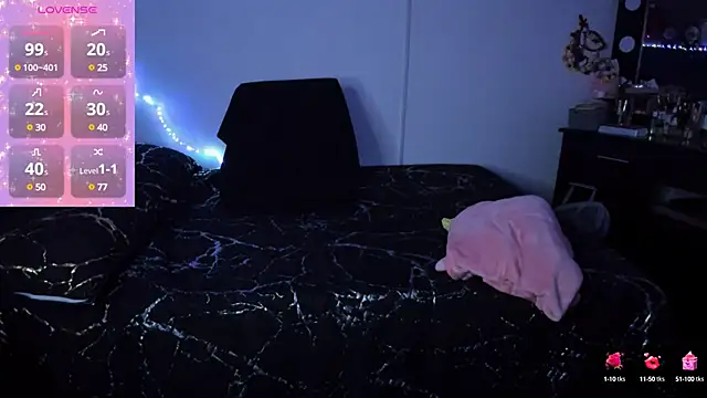 Snapshot of Ivonnee__ chatting on January 15, 2025, 6:12 am Ivonnee online show from January 15, 2025, 6:12 am