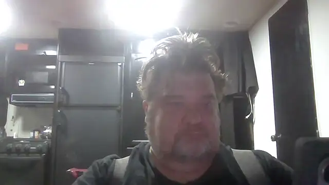 alienbunny online show from May 10, 2026, 3:23 am