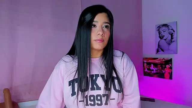 Snapshot of tellmebri chatting on February 21, 2026, 11:28 pm tellmebri online show from February 21, 2026, 11:28 pm