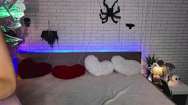 Snapshot of NovaBlissss chatting on October 31, 2025, 3:02 pm NovaBlissss online show from October 31, 2025, 3:02 pm