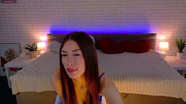 Snapshot of NovaBlissss chatting on March 4, 2026, 5:19 pm NovaBlissss online show from March 4, 2026, 5:19 pm