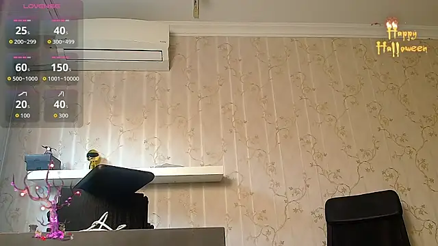 Snapshot of MateoBenjaminX chatting on October 23, 2025, 11:53 am MateoBenjaminX online show from October 23, 2025, 11:53 am