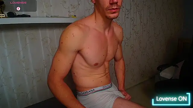 Snapshot of MateoBenjaminX chatting on November 11, 2025, 6:24 am MateoBenjaminX online show from November 11, 2025, 6:24 am