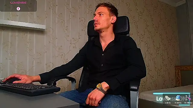 Snapshot of MateoBenjaminX chatting on November 12, 2025, 7:09 am MateoBenjaminX online show from November 12, 2025, 7:09 am