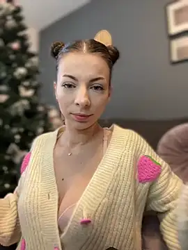 Snapshot of Mia_Ethan chatting on January 9, 2025, 7:10 am Mia Ethan online show from January 9, 2025, 7:10 am