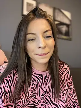 Snapshot of Mia_Ethan chatting on February 25, 2025, 2:54 pm Mia Ethan online show from February 25, 2025, 2:54 pm