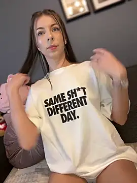 Snapshot of Mia_Ethan chatting on February 27, 2025, 12:02 pm Mia Ethan online show from February 27, 2025, 12:02 pm