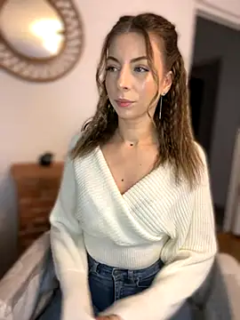 Snapshot of Mia_Ethan chatting on November 5, 2025, 9:42 am Mia Ethan online show from November 5, 2025, 9:42 am