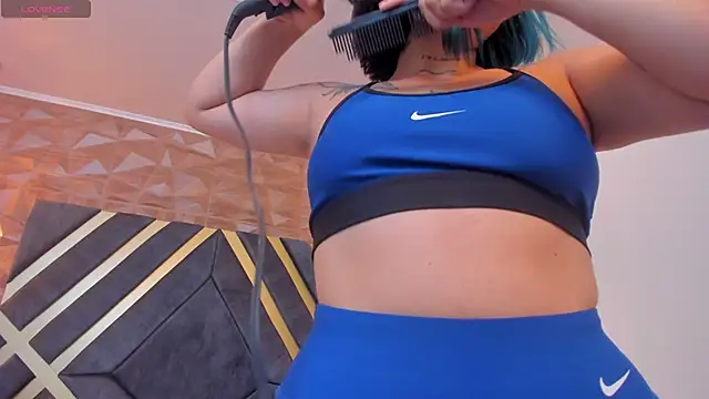 Alahia Dangelo online show from February 21, 2025, 11:44 am