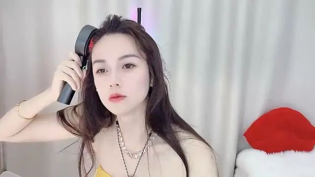 Snapshot of Alina-688- chatting on January 12, 2025, 6:17 am Alina-688- online show from January 12, 2025, 6:17 am