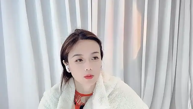 Snapshot of Alina-688- chatting on January 22, 2025, 4:55 am Alina-688- online show from January 22, 2025, 4:55 am