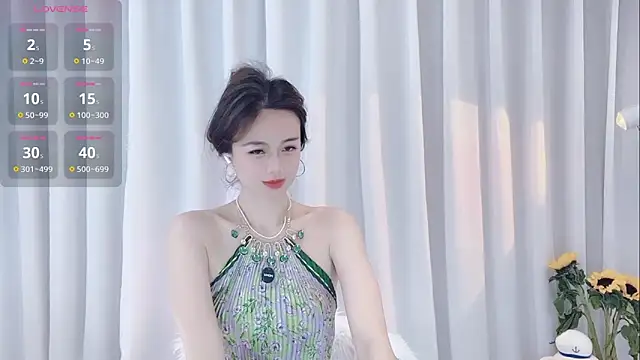 Snapshot of Alina-688- chatting on February 19, 2025, 11:49 am Alina-688- online show from February 19, 2025, 11:49 am