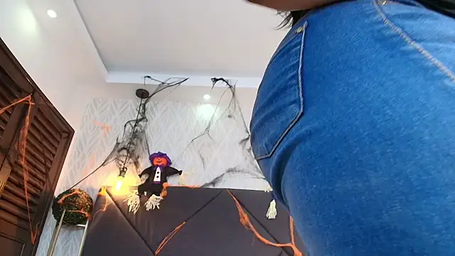 sandy rivas online show from October 20, 2025, 12:05 pm