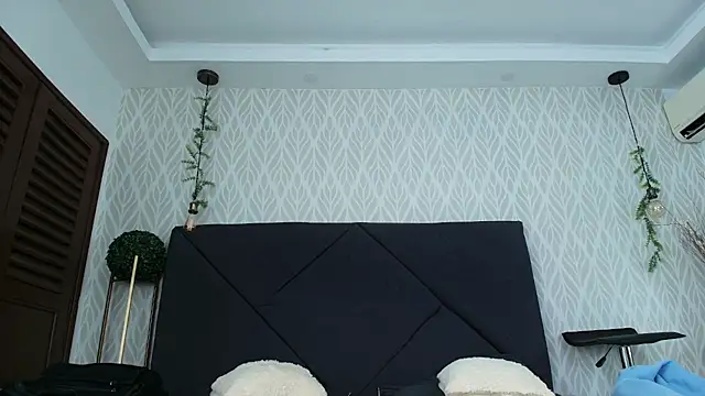 Snapshot of sandy_rivas chatting on April 13, 2026, 12:10 pm sandy rivas online show from April 13, 2026, 12:10 pm