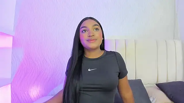 Snapshot of kayna_gomez chatting on November 25, 2025, 7:03 pm kayna gomez online show from November 25, 2025, 7:03 pm