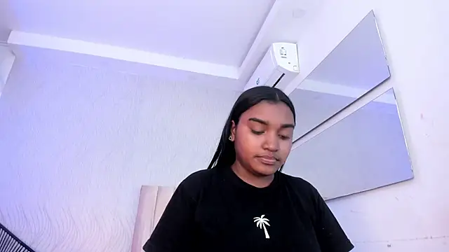 kayna gomez online show from January 14, 2026, 7:19 pm