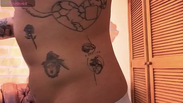 Dylanstonne online show from December 4, 2025, 9:01 pm