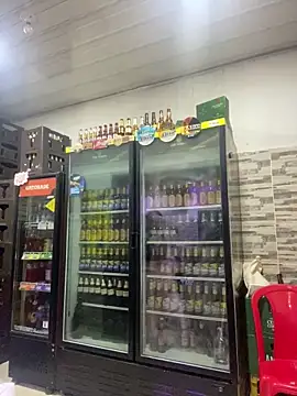 dulcesilvana10 online show from October 22, 2025, 12:00 am