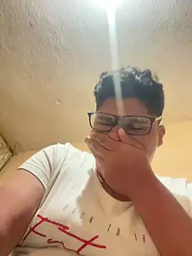 Snapshot of Ruk436 chatting on December 6, 2024, 5:09 am Ruk436 online show from December 6, 2024, 5:09 am