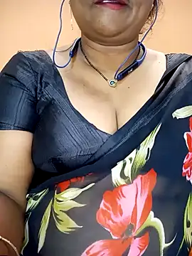 Snapshot of Sexy-Telugunayana2 chatting on December 7, 2024, 11:29 am Sexy-Telugunayana2 online show from December 7, 2024, 11:29 am