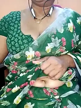 Snapshot of Sexy-Telugunayana2 chatting on March 6, 2025, 6:59 pm Sexy-Telugunayana2 online show from March 6, 2025, 6:59 pm