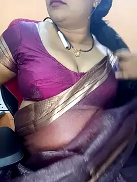 Snapshot of Sexy-Telugunayana2 chatting on March 10, 2025, 5:11 am Sexy-Telugunayana2 online show from March 10, 2025, 5:11 am