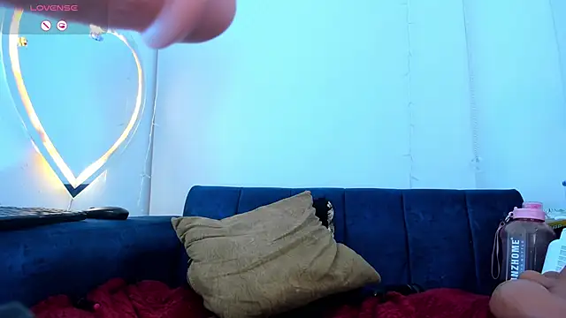 Snapshot of AnaSofia_07sv chatting on February 1, 2025, 10:05 am AnaSofia 07sv online show from February 1, 2025, 10:05 am