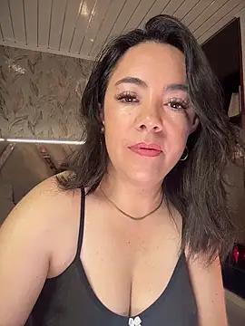 Snapshot of Bella_fournier chatting on March 8, 2026, 10:02 pm Bella fournier online show from March 8, 2026, 10:02 pm