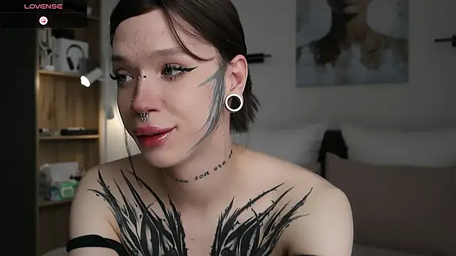 Dasha M online show from May 6, 2026, 12:10 pm