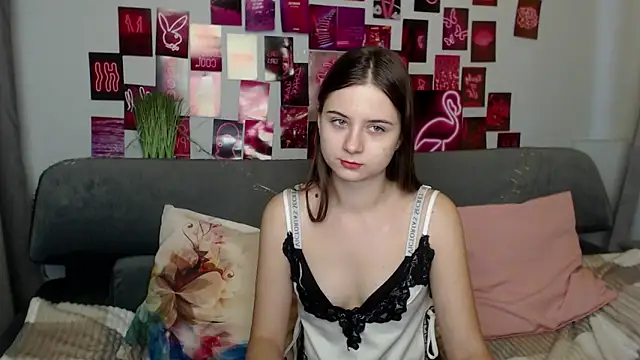 MilanaRoza online show from September 26, 2025, 4:49 am