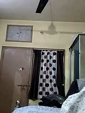 Snapshot of yoursweety09 chatting on March 10, 2025, 2:26 pm yoursweety09 online show from March 10, 2025, 2:26 pm