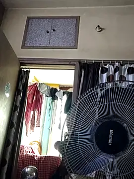 Snapshot of yoursweety09 chatting on March 13, 2025, 6:37 am yoursweety09 online show from March 13, 2025, 6:37 am