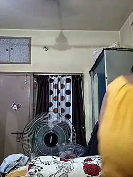 Snapshot of yoursweety09 chatting on March 16, 2025, 2:11 pm yoursweety09 online show from March 16, 2025, 2:11 pm