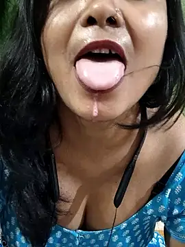 Snapshot of yoursweety09 chatting on October 25, 2025, 1:46 am yoursweety09 online show from October 25, 2025, 1:46 am