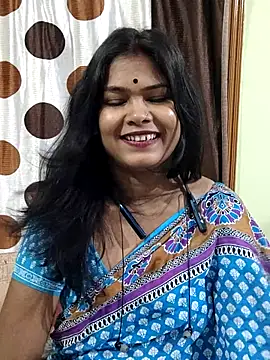 Snapshot of yoursweety09 chatting on November 19, 2025, 12:10 am yoursweety09 online show from November 19, 2025, 12:10 am