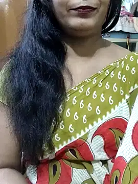 yoursweety09 online show from June 12, 2026, 6:34 am