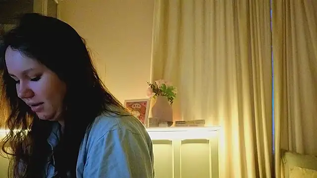 Snapshot of Alisia_Mars chatting on February 14, 2026, 5:15 am Alisia Mars online show from February 14, 2026, 5:15 am