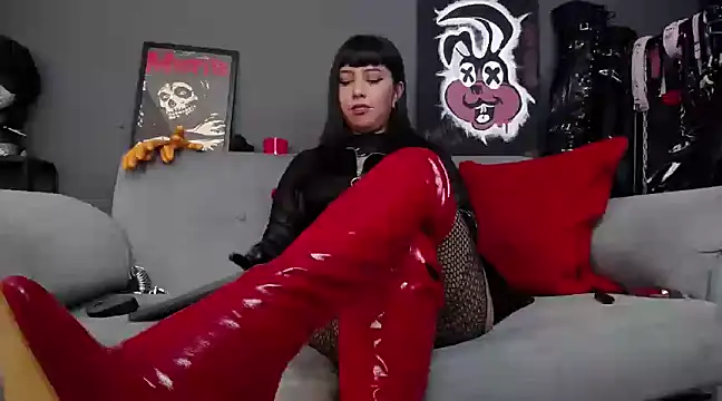 Snapshot of Carla_Phoenix chatting on February 25, 2025, 7:36 pm Carla Phoenix online show from February 25, 2025, 7:36 pm