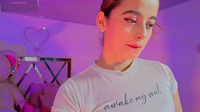 Snapshot of Laylafoxy_tay chatting on September 16, 2025, 3:18 am Laylafoxy tay online show from September 16, 2025, 3:18 am