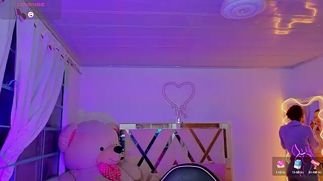 Snapshot of Laylafoxy_tay chatting on September 22, 2025, 3:08 am Laylafoxy tay online show from September 22, 2025, 3:08 am