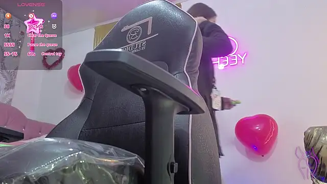 Snapshot of Laylafoxy_tay chatting on February 18, 2026, 3:24 am Laylafoxy tay online show from February 18, 2026, 3:24 am