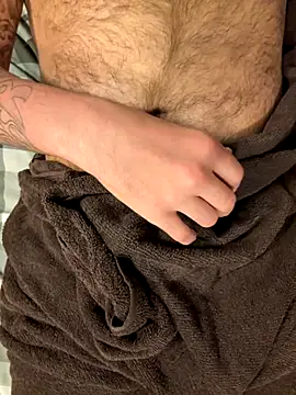 Snapshot of Dan8736 chatting on October 31, 2025, 7:48 pm Dan8736 online show from October 31, 2025, 7:48 pm